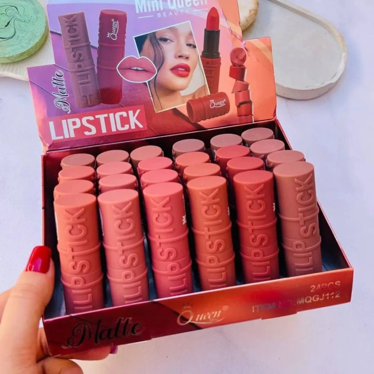 رژلب گوشتی مخملی کوئین