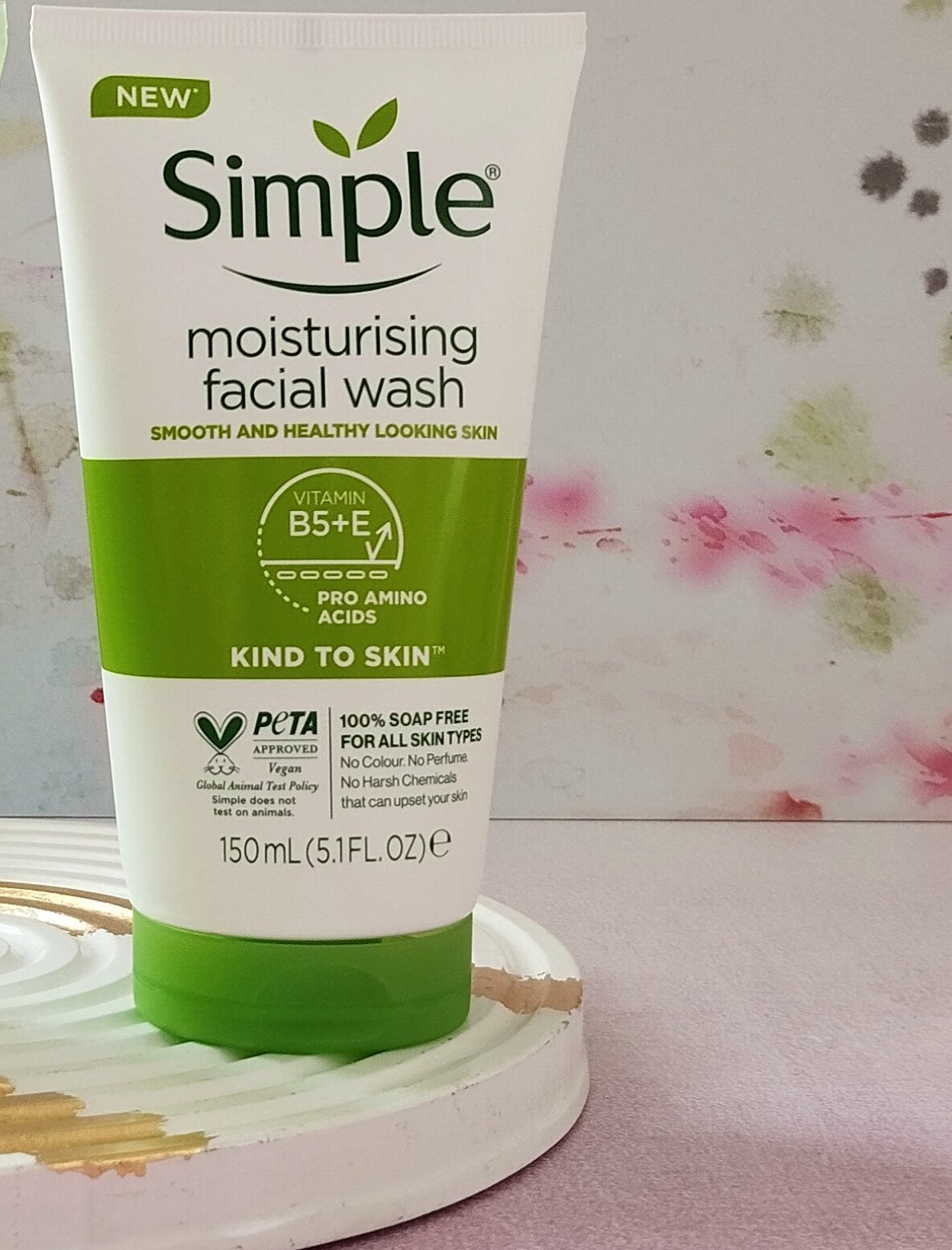 ژل شستشو صورت سیمپل مدل moisturising حجم 150 میلی لیتر
